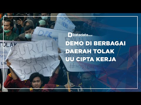 Demo di Berbagai Daerah Tolak UU Cipta Kerja | Katadata Indonesia