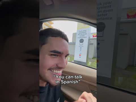 Pranked 2 at the same time 😂 #drivethru #trolling