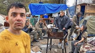 24 HORAS VIVIENDO en las CHABOLAS de BARCELONA *Bajo la lluvia*