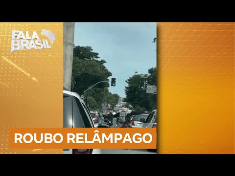 Em menos de 1 minuto, criminosos aproveitam sinal vermelho e roubam motoristas em São Paulo