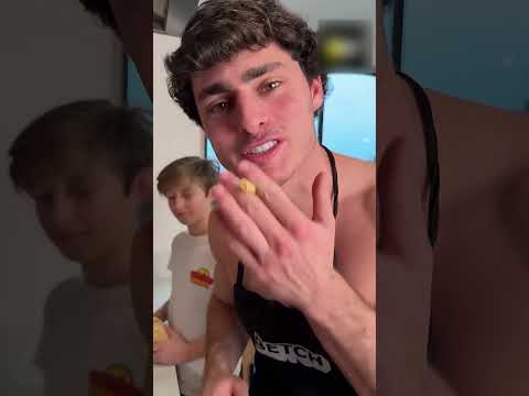 Озвучка  @itsQCP    Настоящие спагетти. Как в магазине  @cookingwithkian