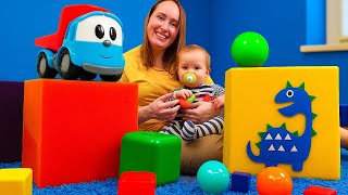 🎲🔵 Spielspaß mit Leo dem Lastwagen - Kugeln und Bausteine für Kinder 🚚