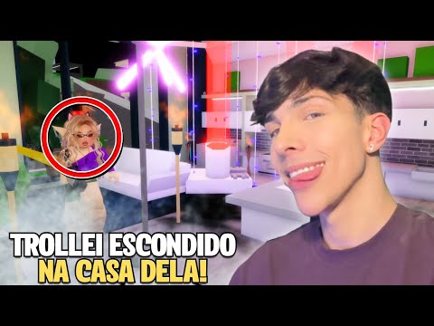 TROLLANDO A CASA DOS MORADORES DE BROOKHAVEN! - Roblox