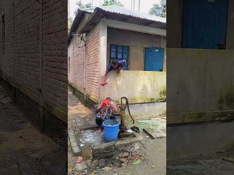 বিদেশি সেম্পু তাই এত ফেনা হয় #funny #shorts #trending #foryou #subscribe