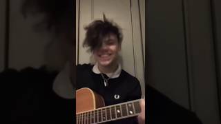 Merry Christmas from Dom! 🖤❤️ #yungblud #merrychristmas #rockstar #fypシ゚viral