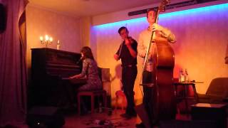 Caroline Keating - They Say, Die WG Cologne, 04.10.2012 [Pt.4/13]