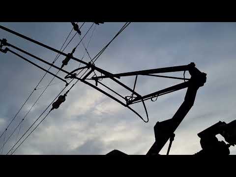 Catenary misalignment - close call
