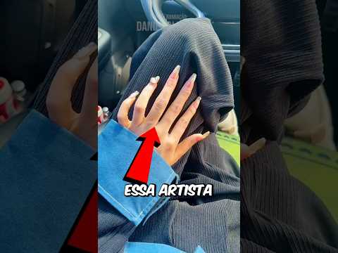 Ela APRENDEU a FAZER UNHAS Sozinha (Créditos: 张快乐🍃/85498494848 no Douyin)