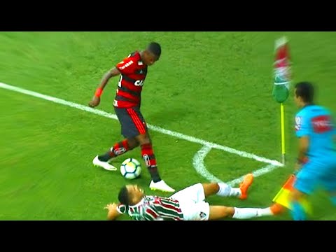 QUANDO VINICIUS JÚNIOR HUMILHAVA PELO FLAMENGO - Melhores Dribles e Gols