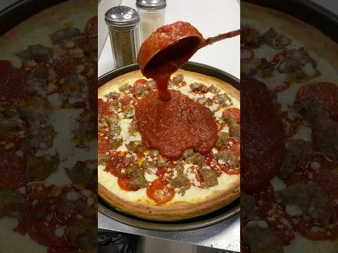 Have you ever had REAL CHICAGO DEEP DISH PIZZA? #pizza #deepdish #foodchallenge