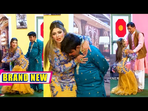 Amjad Rana and Guddu Kamal | Vicky Butt New Stage Drama Masala Khusboo Wala | Comedy Clip 2025