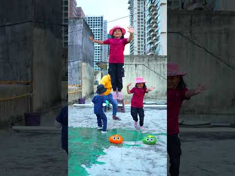 Anam Arhaan ne fode Colourful Water Balloon ๐๐คช #shorts #viralvideo #trendingshorts