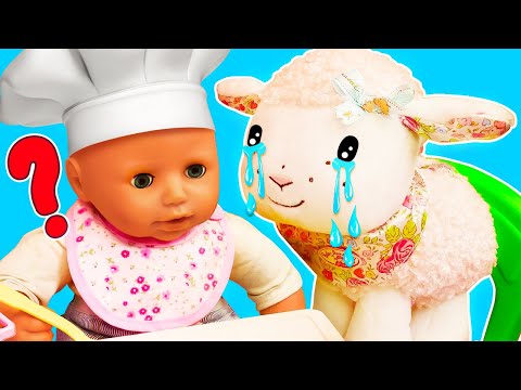 La bambola Annabelle gioca con il suo animale domestico! Video con bambole per bambini piccoli