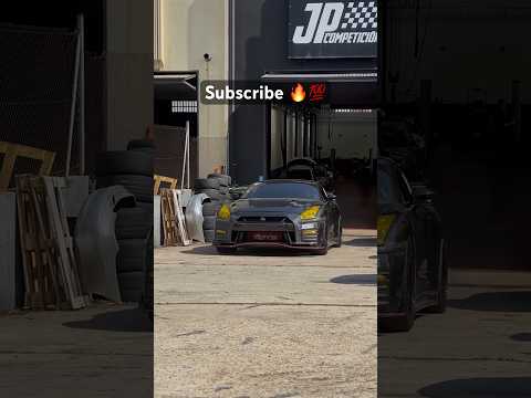 The burn out at the end!👀😍 #mustang #fordmustang #ford #porsche #supercars #supra #gtr #nissangtr