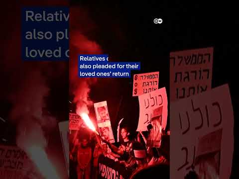 Protesters in Tel Aviv Israel call for hostage release deal | DW News