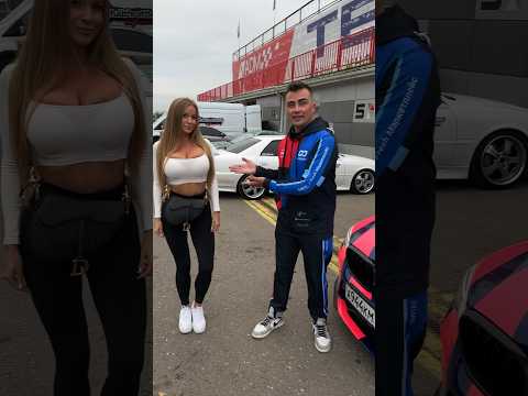 БМВ или красивая девушка? 🤔