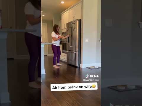 Air horn prank