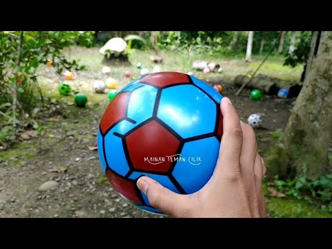 Ayo Lempar Lempar Bola Bersama !!!