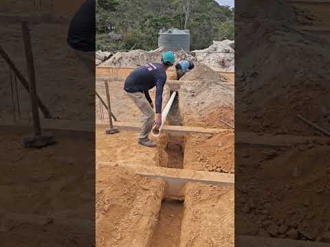 economia bobagem na obra #pedreiro #construção #obra #reforma