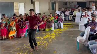 विचार काय आहे तुमचा लावणी सादर केली शाळेच्या माझी विद्यार्थी मेळाव्यात #lavani #trending #youtube