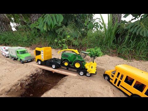 TRATOR E CAMINHOES TRABALHANDO NA FAZENDA - A0 VIVO