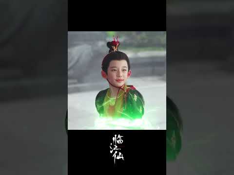 Cold god turned into a clueless kid! #feud #临江仙 #cdrama #白鹿 #bailu