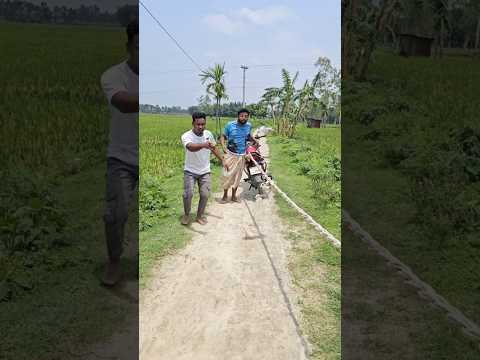 The man has a lot of strength in his legs. #funny #comedymove #comedy #funnyvideos #shots
