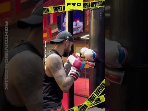 🥊🎯 Try this technique to CONFUSE YOUR OPPONENT! 🎯🥊 #drill #tutorial #boxing #boxingtraining