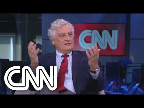 Especialistas debatem o papel das instituições na política atual | WW