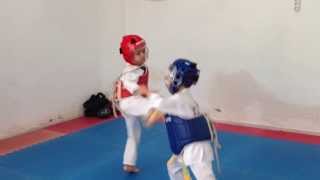 MİNİKLERİN KUŞAK MÜCADELESİ