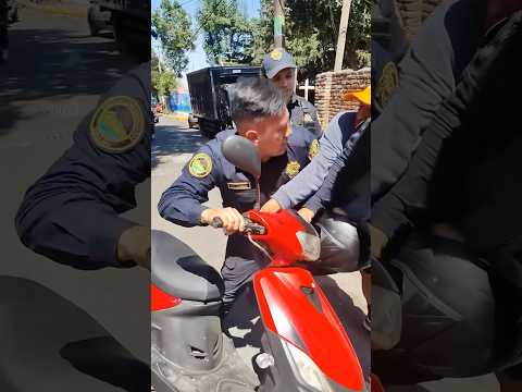 ¿Y la 🐭 para cuando ? #motos #abusodepoder #abusodeautoridad #moteros  #bikershorts  #policías