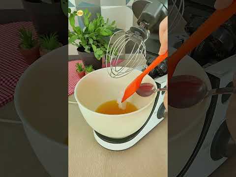 Olha o que ela fez com refrigerante na batedeira! #sorvete #refrigerante #mousse #receitas #doces