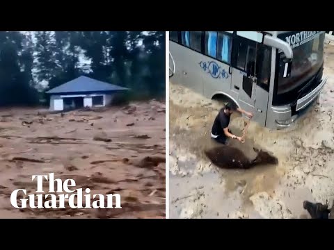 Flash floods inundate road in Mandi district