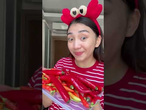 24 JAM MAKAN SERBA MERAH!!!🦞🍎🍓🥩🌶