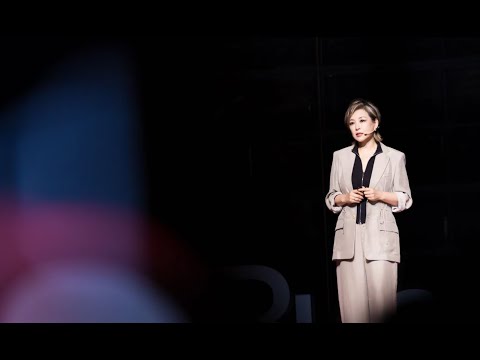 The Courage to Change and Be Seen Again | JING LI | TEDxThe Bund Women