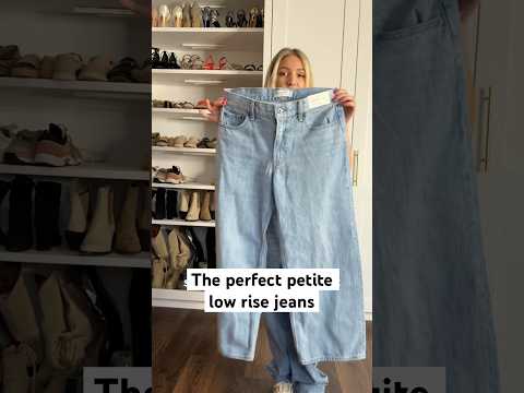 POV: you’ve found the PERFECT petite low rise jeans 👖 #petite