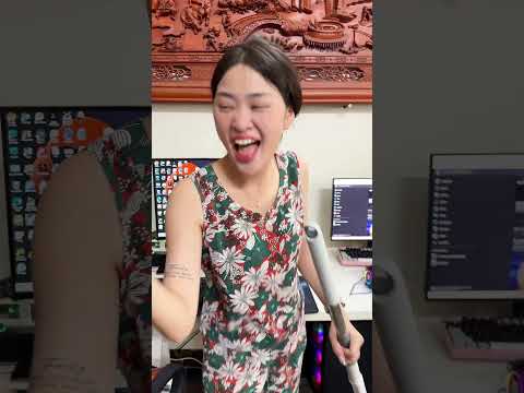 Khi Ronaldo chơi lật chai nước #shorts #kindness