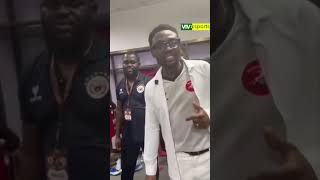 Rangers General Manager “Barrister Amobi Ezeaku” gifts player Cash. 💰 💵