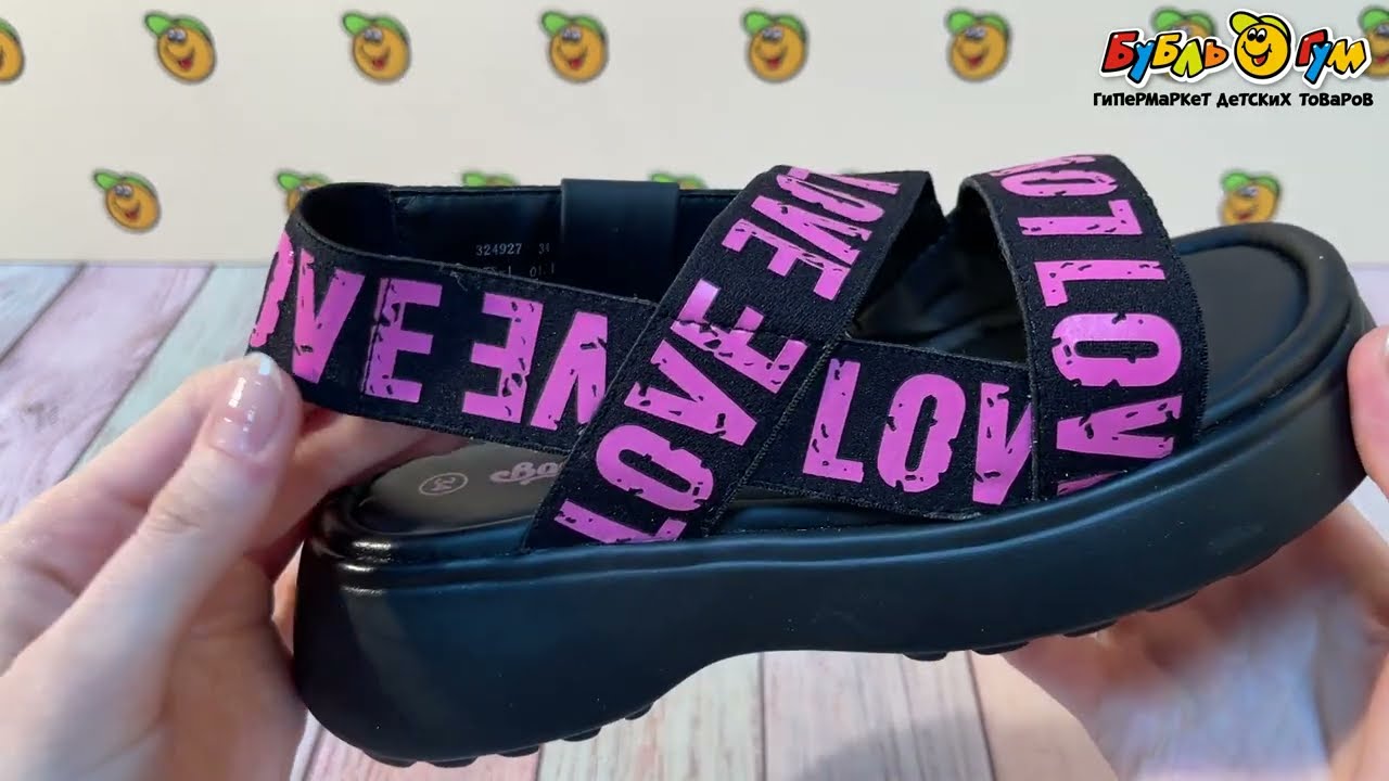 Сандалии Barbaris с розовыми надписями love на платформе черные - видео