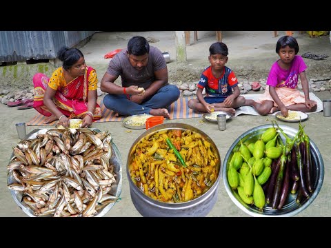 First Time New Style MOUROLA FISH BHAPA with fresh eggplant and eating frying satputia |village life