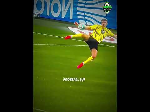 Uống gì mà ghê vậy #football #bongdacity #bongda #ronaldo