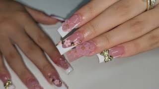 Uñas para el regreso a Clases de Prepa