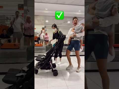 Mom unfolds her stroller one handed while still holding her sleeping baby! #momlife #twinmom #babies