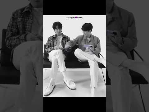 Jimin Be Like: You're Still Child!! Donโt Use Phone๐ฑOk?๐ฅ๐
..Poor JK๐ฐ๐คฃ๐