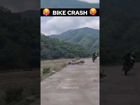 Bike Crash Hogaya 😭🥺 Kya Karu🥵 #kwikshorts #bike #crash #rider #motorbike