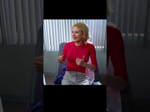 Der Grund für die häufigen Schmerzen im Gesäß der Frau wurde endlich gefunden.#film#movie#movieclips