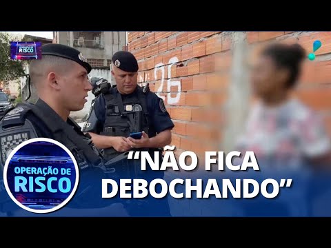 Grávida de 5 meses é presa vendendo drogas à luz do dia