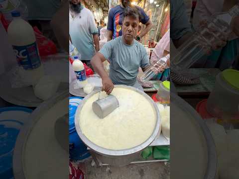 Refreshing & Delicious β Perfect Summer Drink! #streetvibes #yum #shorts #streetfood