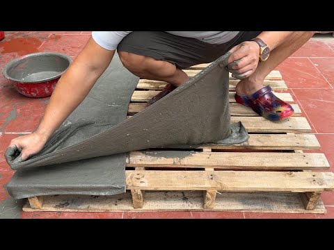 Beautiful Garden Decoration Ideas With Wooden Pallets, Cement and Towels