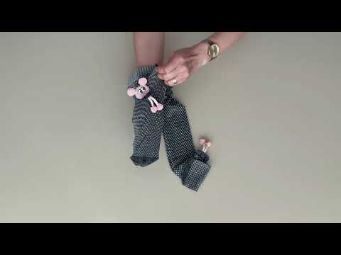 Prezentare ciorapi vascoza cu model si cu aplicatii jucause Knittex Mirabelle 50 den